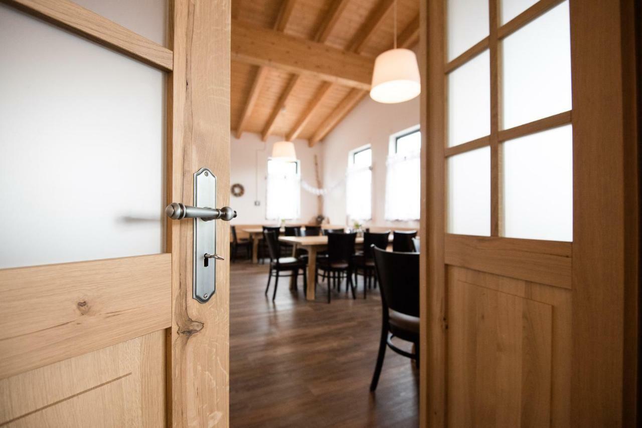 Hotel Kitz Ehemals Schlemmerhuette Langweid ภายนอก รูปภาพ